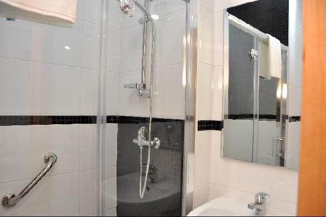 photo 6 Owner direct vacation rental Viana Do castello appartement Entre Douro e Minho  bathroom