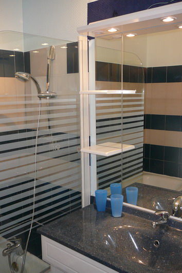 photo 6 Owner direct vacation rental Cap d'Agde studio Languedoc-Roussillon Hrault bathroom