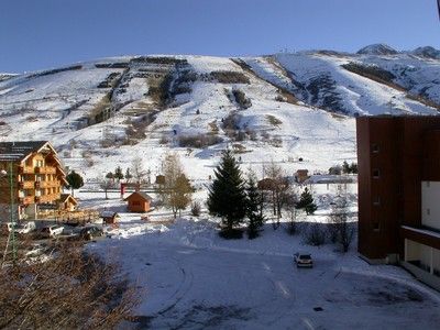 photo 3 Owner direct vacation rental Les 2 Alpes studio Rhone-Alps Isre View of the property from outside