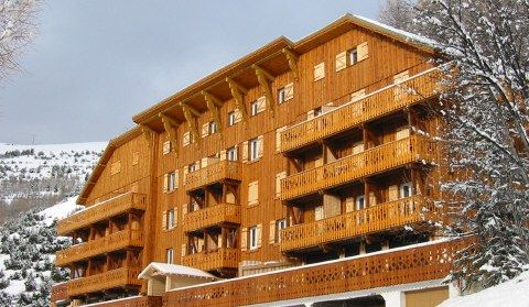 photo 7 Owner direct vacation rental Alpe d'Huez appartement Rhone-Alps Isre View of the property from outside