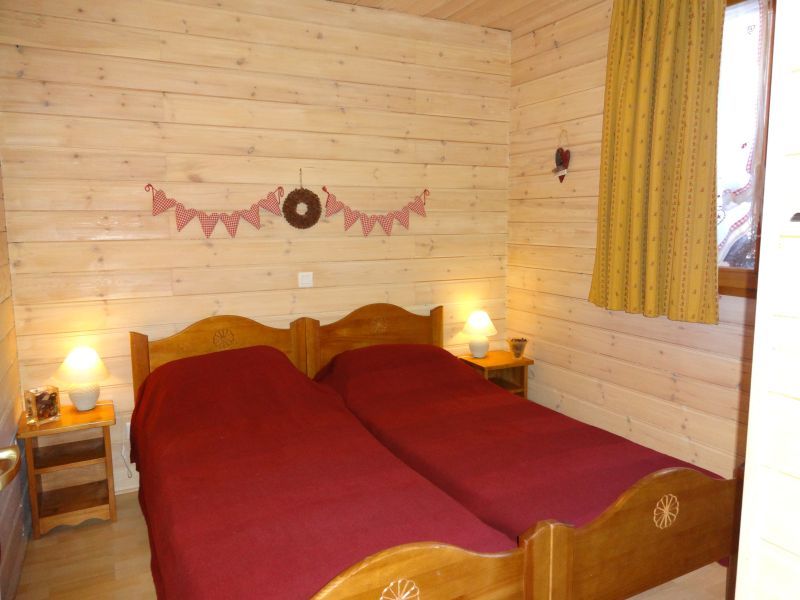 photo 2 Owner direct vacation rental Valfrjus chalet Rhone-Alps Savoie bedroom 2