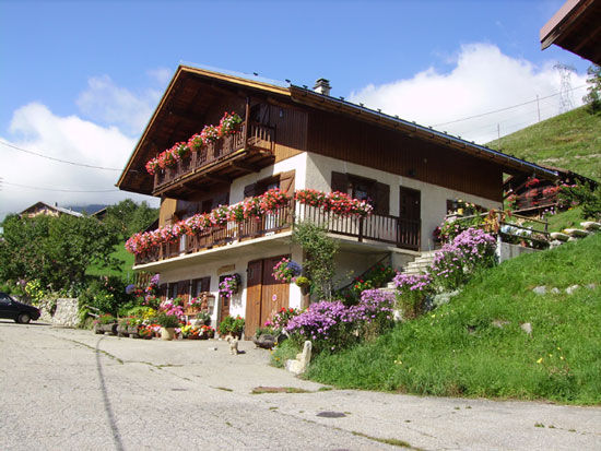 photo 0 Owner direct vacation rental Areches Beaufort appartement Rhone-Alps Savoie View of the property from outside