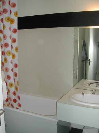 photo 5 Owner direct vacation rental La Mongie studio Midi-Pyrnes Hautes-Pyrnes bathroom