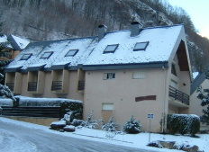 photo 2 Owner direct vacation rental Cauterets studio Midi-Pyrnes Hautes-Pyrnes View of the property from outside