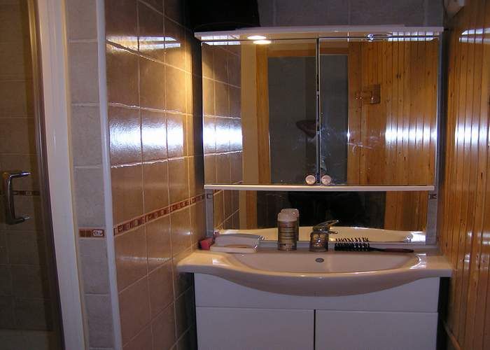 photo 7 Owner direct vacation rental Val Thorens appartement Rhone-Alps Savoie bathroom