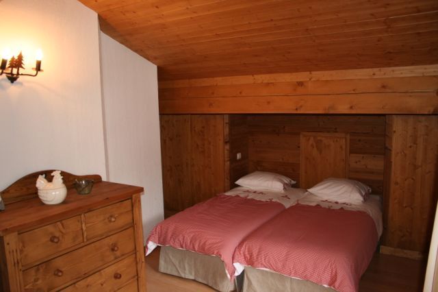 photo 6 Owner direct vacation rental Les Contamines Montjoie chalet Rhone-Alps Haute-Savoie bedroom 2