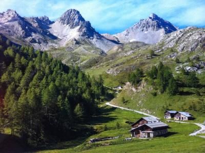 photo 2 Owner direct vacation rental Arvieux en Queyras chalet Provence-Alpes-Cte d'Azur Hautes-Alpes View of the property from outside