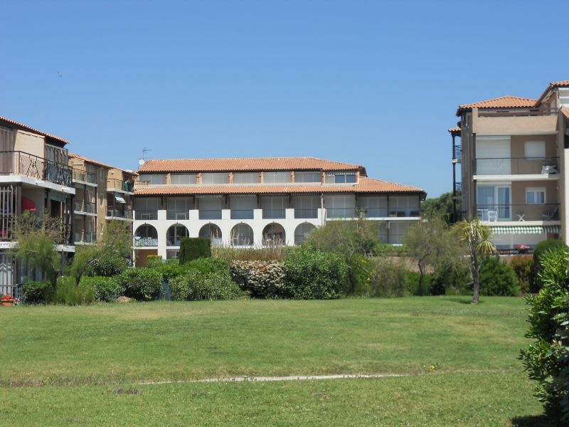 photo 10 Owner direct vacation rental La Londe-les-Maures appartement Provence-Alpes-Cte d'Azur Var View of the property from outside