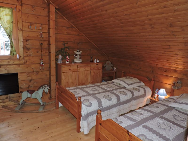 photo 13 Owner direct vacation rental Grardmer chalet Lorraine Vosges bedroom 3