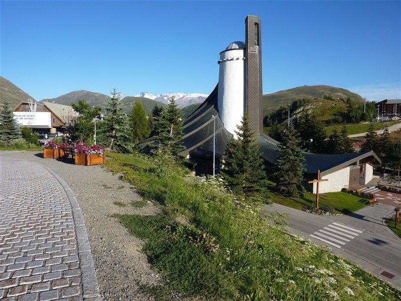 photo 15 Owner direct vacation rental Alpe d'Huez appartement Rhone-Alps Isre View of the property from outside