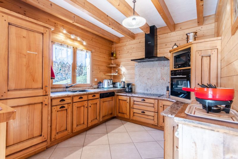 photo 5 Owner direct vacation rental Praz sur Arly chalet Rhone-Alps Haute-Savoie Open-plan kitchen