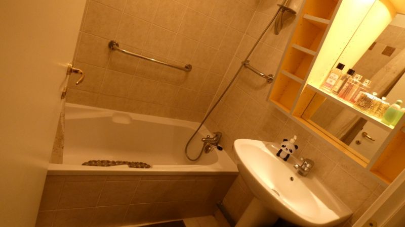 photo 14 Owner direct vacation rental Brianon appartement Provence-Alpes-Cte d'Azur Hautes-Alpes bathroom