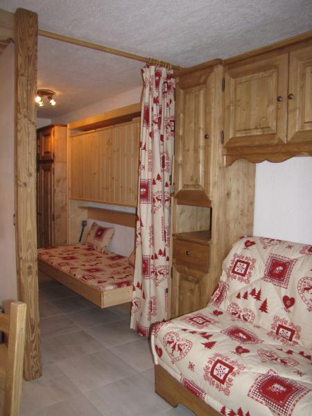 photo 7 Owner direct vacation rental Val Thorens studio Rhone-Alps Savoie Open sleeping nook