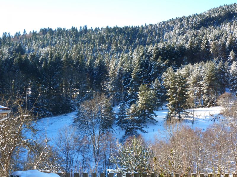 photo 12 Owner direct vacation rental Saint-Anthme gite Auvergne Puy-de-Dme View of the property from outside