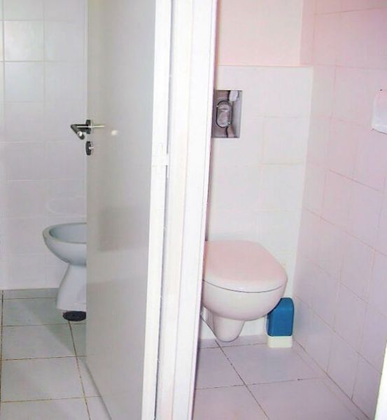 photo 11 Owner direct vacation rental Portimo appartement Algarve  Bathroom w/toilet only