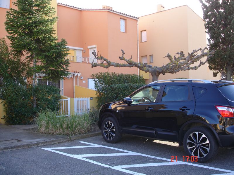 photo 6 Owner direct vacation rental Cap d'Agde studio Languedoc-Roussillon Hrault View of the property from outside