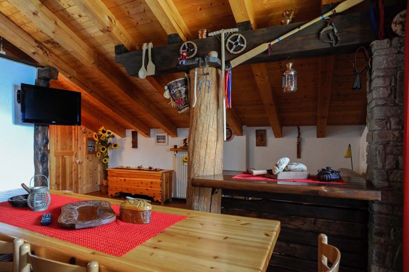 photo 16 Owner direct vacation rental Pila chalet Aosta Valley Aosta Province Living room