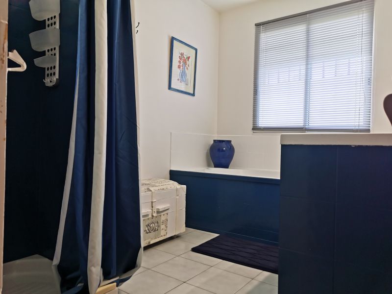 photo 17 Owner direct vacation rental Avignon maison Provence-Alpes-Cte d'Azur Vaucluse bathroom