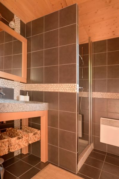 photo 14 Owner direct vacation rental Samons chalet Rhone-Alps Haute-Savoie Half bath 2