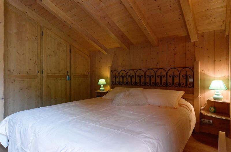 photo 16 Owner direct vacation rental Samons chalet Rhone-Alps Haute-Savoie bedroom 3