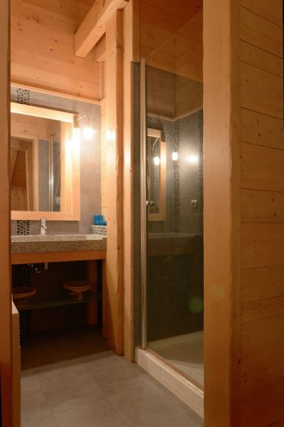 photo 17 Owner direct vacation rental Samons chalet Rhone-Alps Haute-Savoie Half bath 3