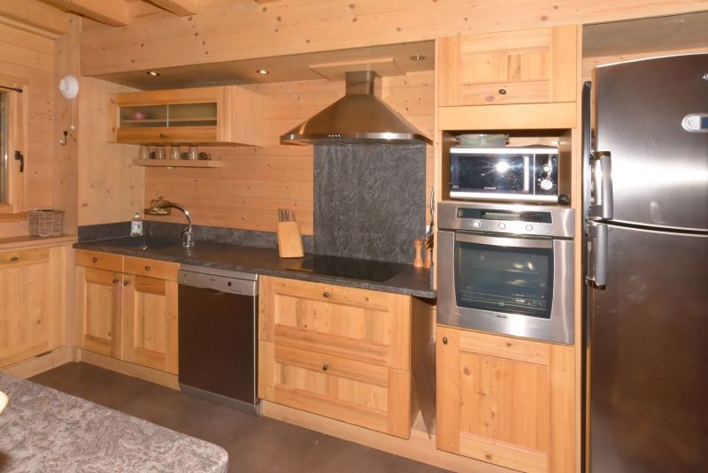 photo 6 Owner direct vacation rental Samons chalet Rhone-Alps Haute-Savoie Open-plan kitchen