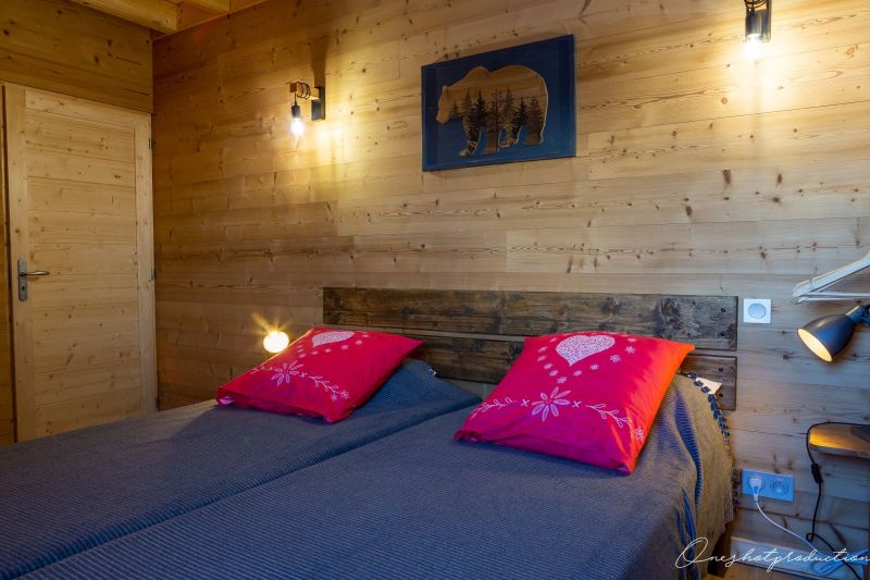 photo 10 Owner direct vacation rental Les 2 Alpes chalet Rhone-Alps Isre bedroom 4