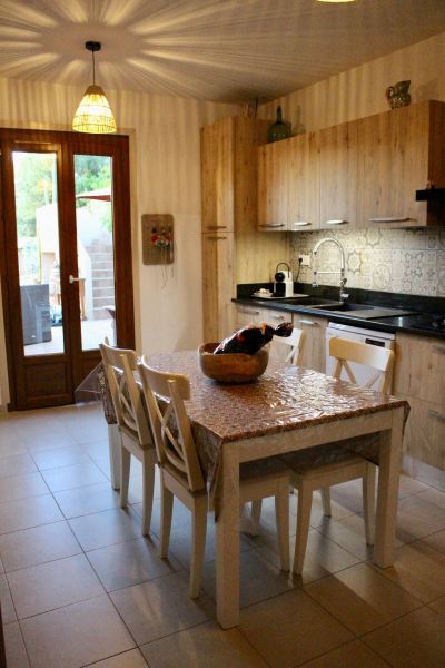 photo 10 Owner direct vacation rental Cargse appartement Corsica Corse du Sud Separate kitchen