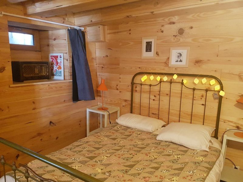 photo 3 Owner direct vacation rental Le Puy en Velay gite Auvergne Haute-Loire bedroom