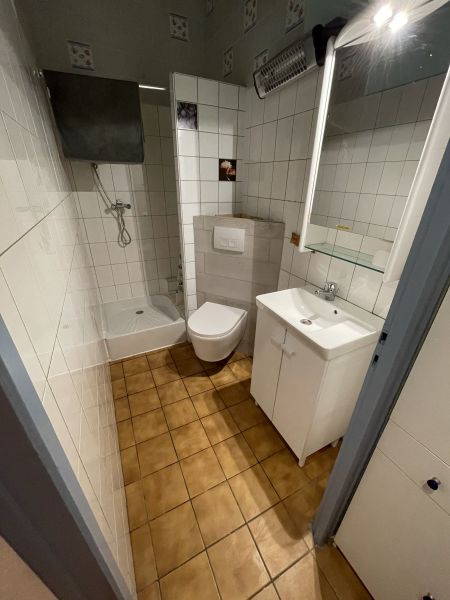 photo 10 Owner direct vacation rental Les Rousses appartement Franche-Comt Jura Half bath