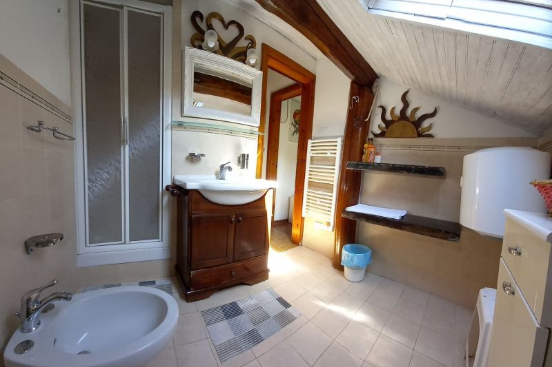 photo 12 Owner direct vacation rental Levanto appartement Liguria La Spezia Province bathroom