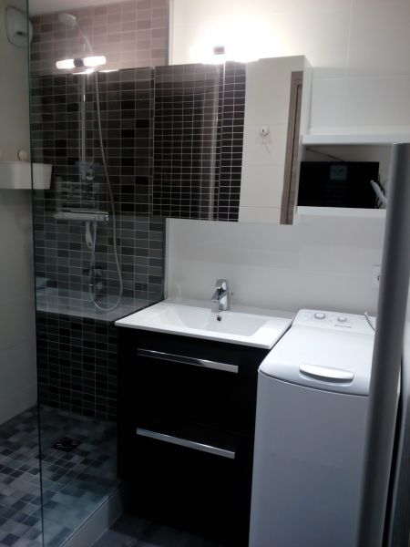 photo 10 Owner direct vacation rental Les Menuires appartement Rhone-Alps Savoie bathroom
