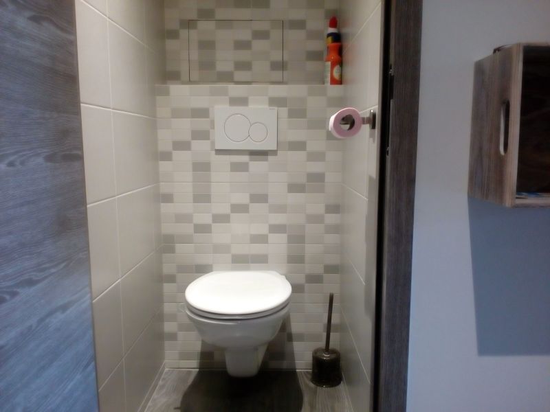 photo 11 Owner direct vacation rental Les Menuires appartement Rhone-Alps Savoie Bathroom w/toilet only