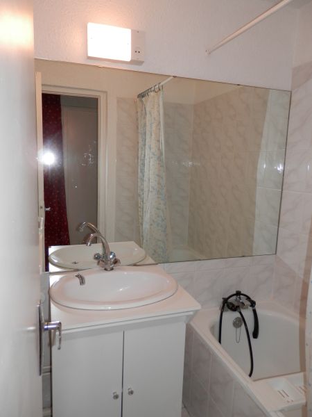 photo 3 Owner direct vacation rental Le Corbier appartement Rhone-Alps Savoie bathroom