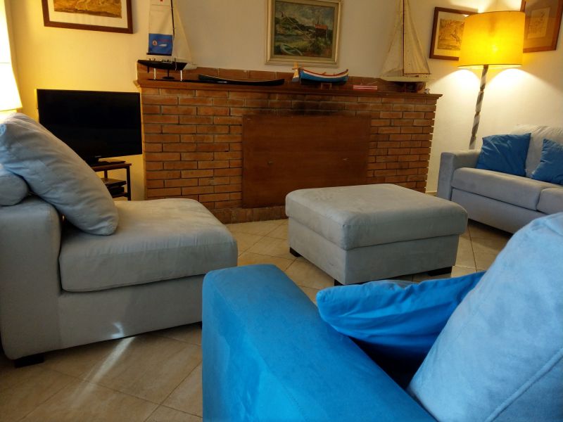 photo 4 Owner direct vacation rental Castagneto Carducci maison Tuscany Livorno Province Living room