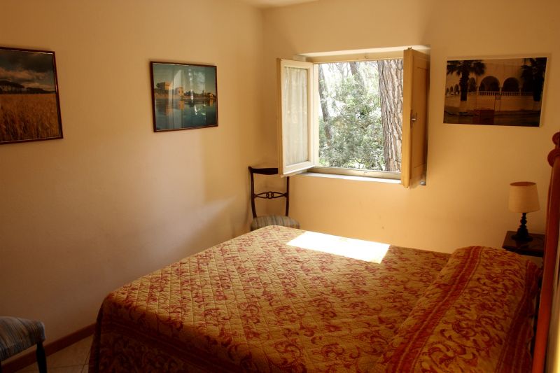 photo 7 Owner direct vacation rental Castagneto Carducci maison Tuscany Livorno Province bedroom 1