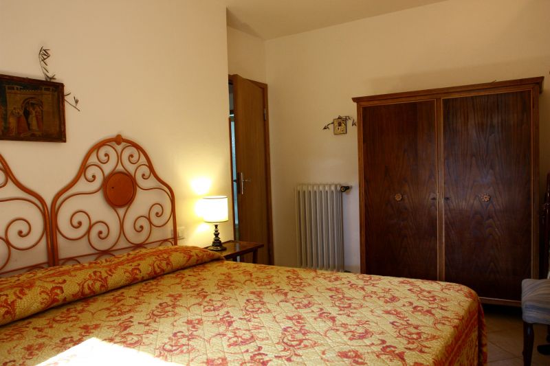 photo 8 Owner direct vacation rental Castagneto Carducci maison Tuscany Livorno Province bedroom 1