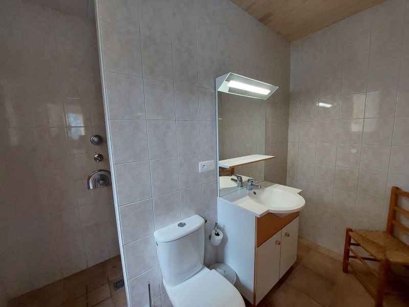 photo 5 Owner direct vacation rental Sarlat villa Aquitaine Dordogne bathroom 2