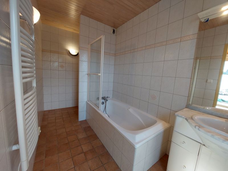 photo 9 Owner direct vacation rental Sarlat villa Aquitaine Dordogne bathroom 4
