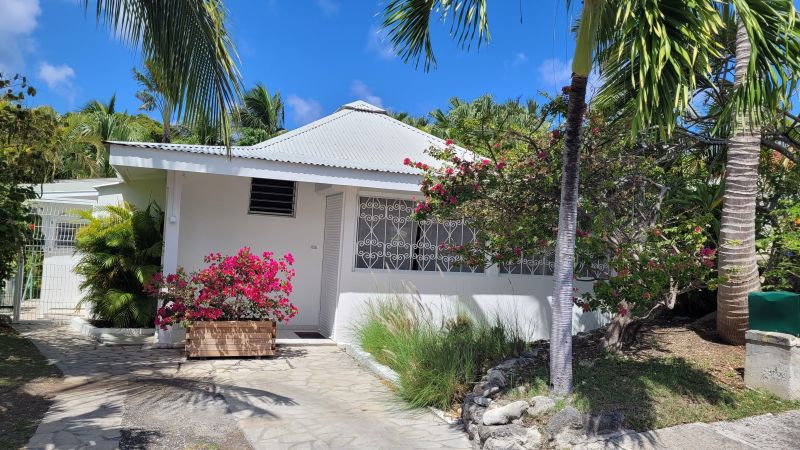 photo 18 Owner direct vacation rental Saint Francois villa Grande Terre  Hall