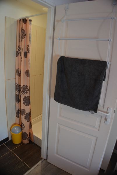 photo 13 Owner direct vacation rental Meschers maison Poitou-Charentes Charente-Maritime Half bath 2