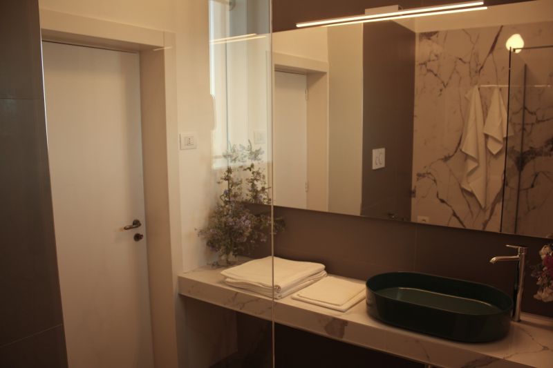 photo 7 Owner direct vacation rental Santa Cesarea Terme villa Puglia Lecce Province bathroom 1