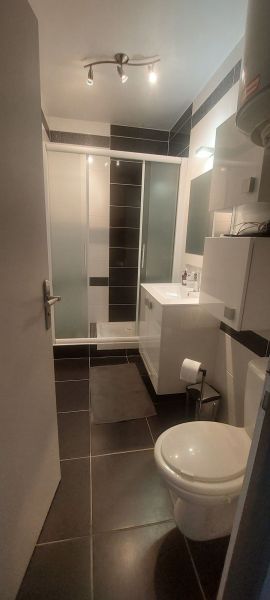 photo 2 Owner direct vacation rental Saint Jean de Monts studio Pays de la Loire Vende Half bath