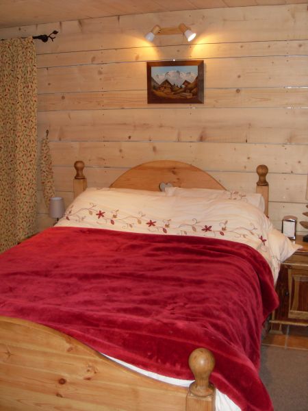 photo 1 Owner direct vacation rental Valfrjus chalet Rhone-Alps Savoie bedroom 1