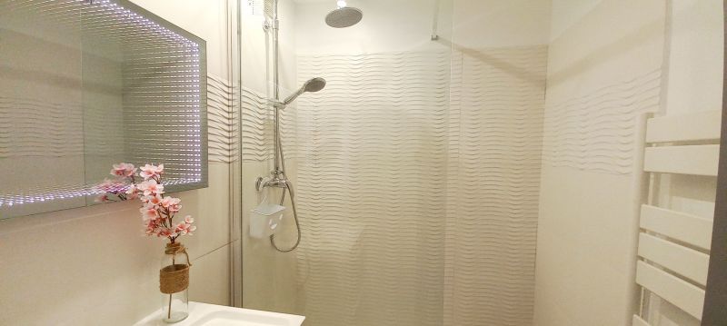photo 7 Owner direct vacation rental Bandol appartement Provence-Alpes-Cte d'Azur Var bathroom