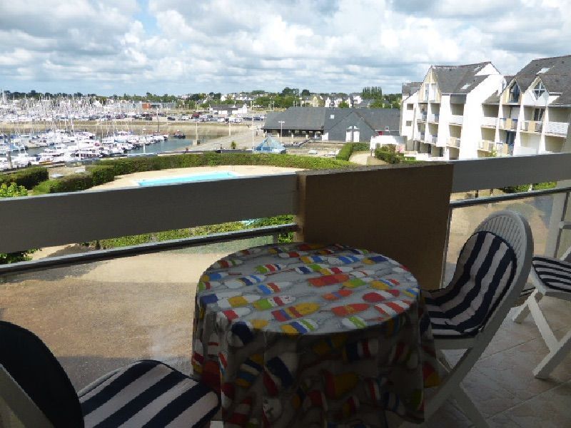 photo 3 Owner direct vacation rental Arzon appartement Brittany Morbihan Covered balcony