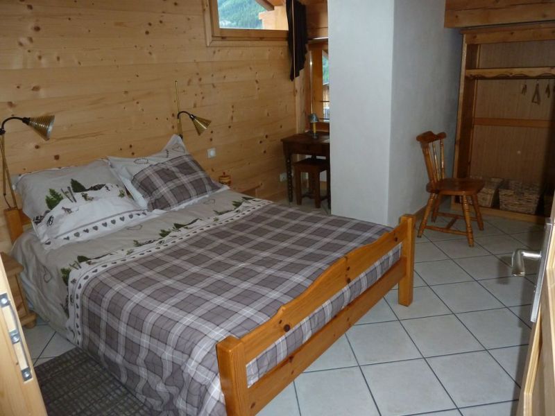 photo 13 Owner direct vacation rental Tignes chalet Rhone-Alps Savoie bedroom 3