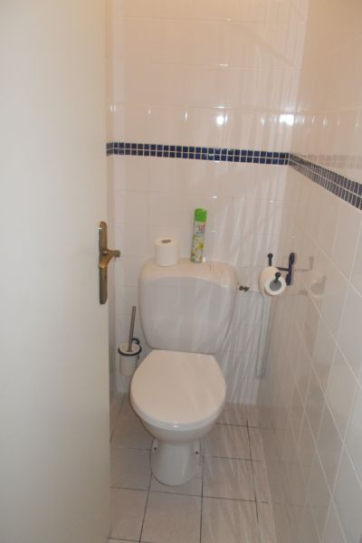 photo 9 Owner direct vacation rental Font Romeu appartement Languedoc-Roussillon Pyrnes-Orientales Bathroom w/toilet only