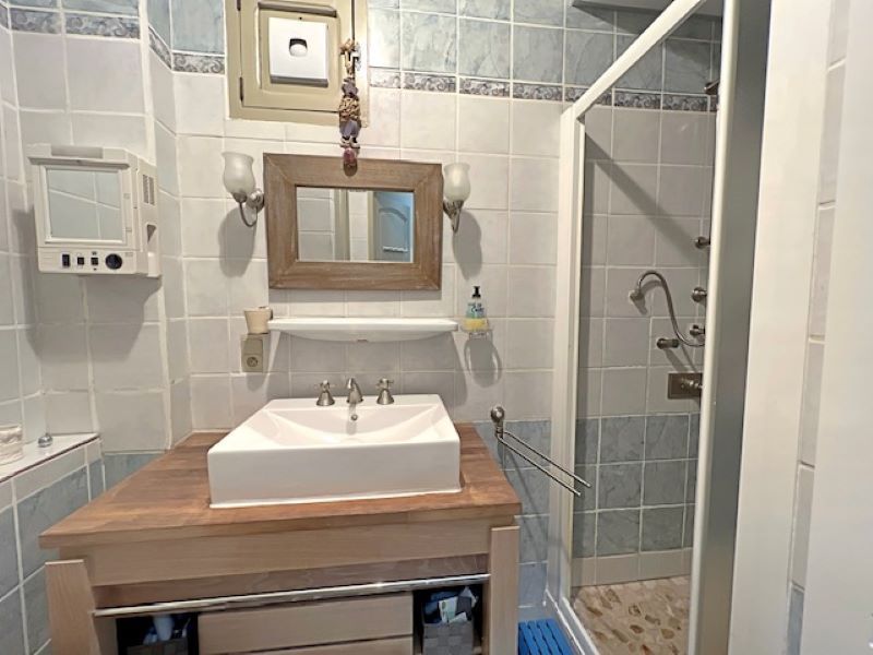 photo 11 Owner direct vacation rental Saint Ambroix maison Languedoc-Roussillon Gard bathroom