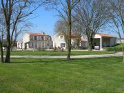 La Rochelle vacation rentals cottages: gite # 123108